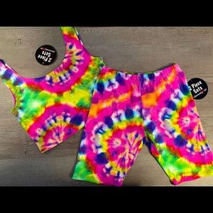 Tie dye biker shorts crop top set size medium